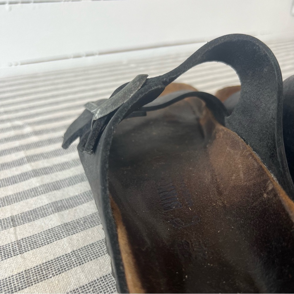 black Birkenstock Arizona sandals - Picture 7 of 16
